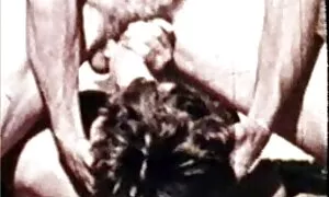 کودک ناز بازی عكس سكس متحرك با لرزهای صورتی
