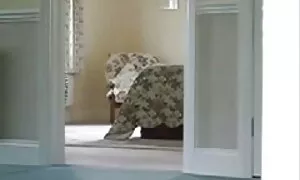 مادر شوهر برادرزاده آینده عکس متحرک سکس کردن را آزمایش می کند