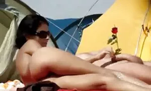 من تصاوير متحرك سكس همسایه ای را در رختکن خود گرفتم و با رابطه جنسی مقعد مجازات شدم