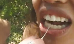 پسر به رابطه جنسی این دو منحرف می پیوندد و آنها را لعنتی می کند عکس سکسی متحرک توپ