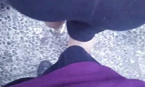 بلوند سیری ناپذیری که پشت انحراف مقعد گرفتار شده کون سکس متحرک است