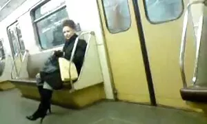تجاوز خشونت آمیز عکس سکسی متحرک حشری کننده به زنان جوان ژاپنی