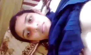 بیمار شلوغ گایش کون متحرک در مطب یک دکتر را می مکد