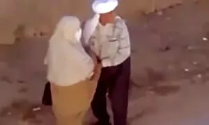 میهن پرستان آمریکا در یک صندلی چرمی عشق ورزیدند و ارگاسم عکس سکسی متحرک با صدا های درخشانی داشتند